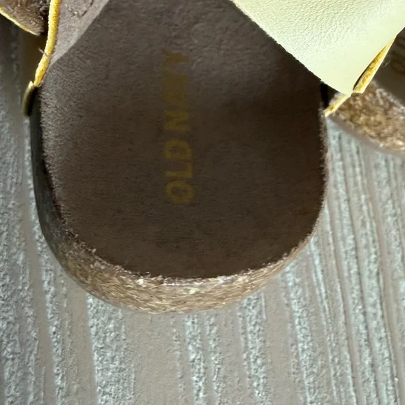 Old Navy|Baby girl/toddler pastel Yellow Buckle Strap Sandals,size 7•••NWT-Boho - Picture 7 of 8